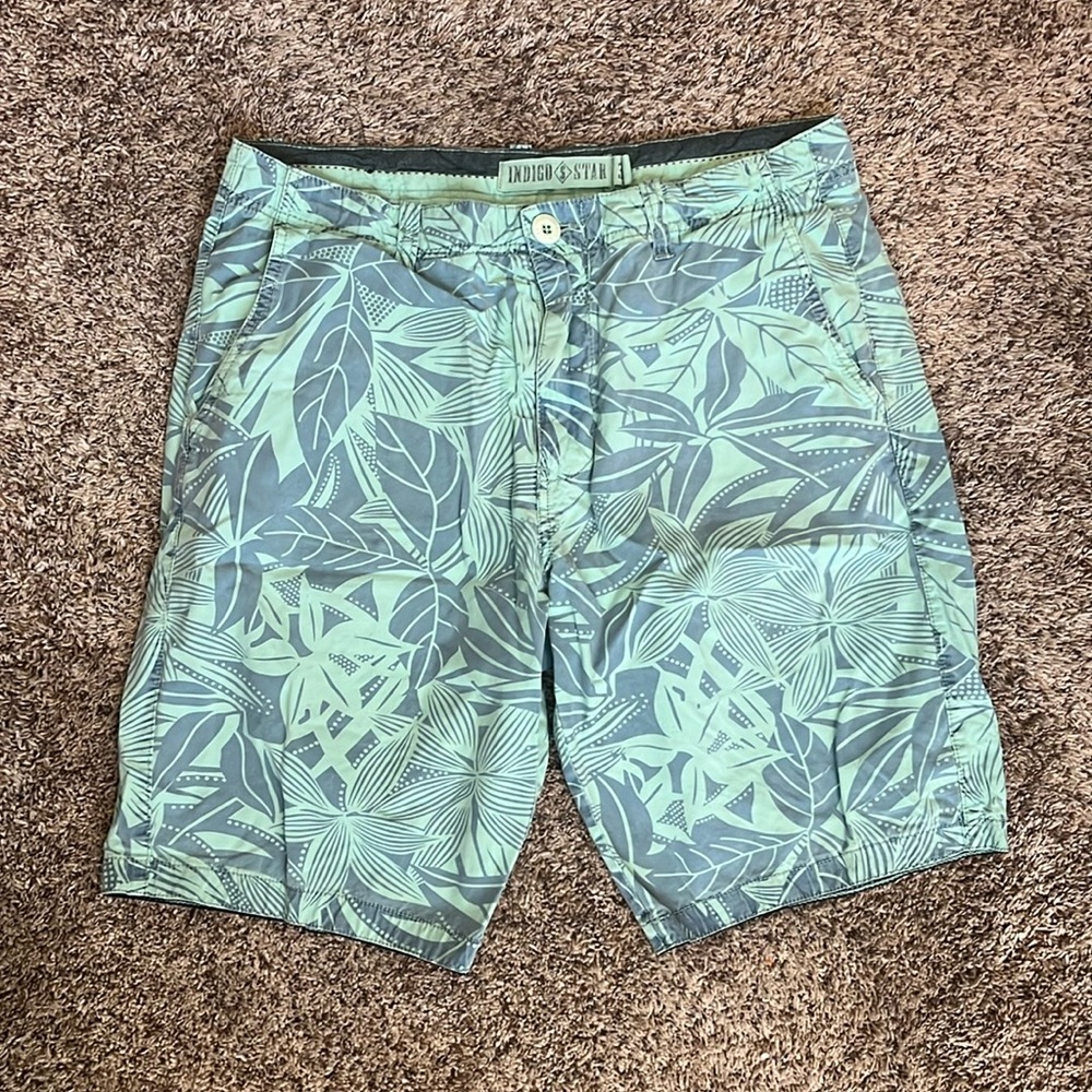 Indigo Star | floral shorts